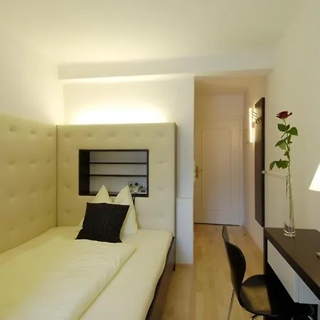 Rosenvilla 4*