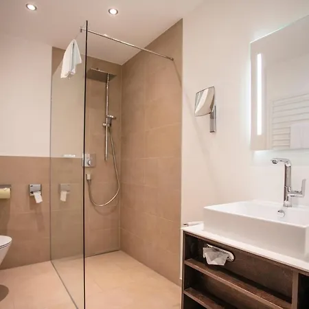 Hotel Rosenvilla 4*
